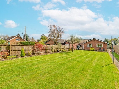 Bungalow for sale in Manley Common, Frodsham WA6
