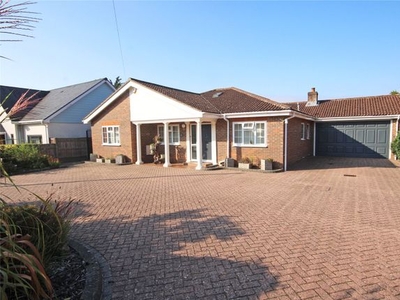 Bungalow for sale in York Avenue, New Milton, Hampshire BH25