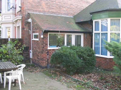 Bungalow to rent in Corporation Oaks, Mapperly NG3