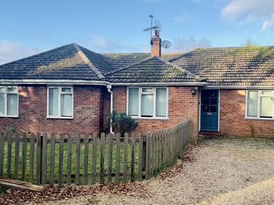 Bungalow to rent in Farthings, Church Street, Boxted, Colchester CO4
