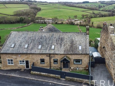 Cottage for sale in Edge Road, Thornhill, Dewsbury WF12