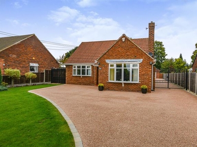 Detached bungalow for sale in Brigg Road, Messingham, Scunthorpe DN17
