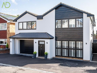 Detached house for sale in Baas Hill Close, Broxbourne EN10