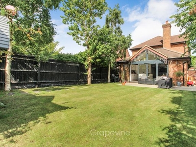 Detached house for sale in Garde Road, Reading RG4