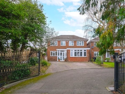 Detached house for sale in High Road, Woodford Green IG8