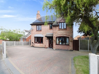 Detached house for sale in Needham Close, Oadby, Leicester LE2