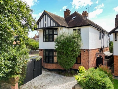 Detached house for sale in Parkside, Westcliff-On-Sea SS0