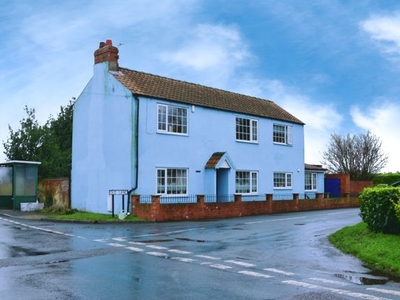 Detached house for sale in Reedness, Goole DN14