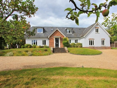 Detached house for sale in Reynards Road, Welwyn, Hertfordshire AL6