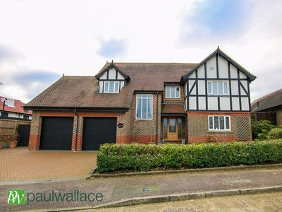 Detached house for sale in The Gateways, Goffs Oak, Waltham Cross EN7