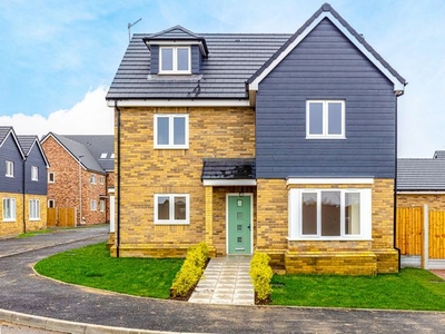 Detached house for sale in Cornfield Way, Rayleigh SS6