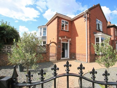 Detached house for sale in Welbeck Road, Bennetthorpe, Doncaster DN4