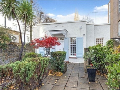 Detached house to rent in Hall Road, St John's Wood, London NW8