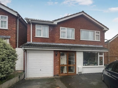 Detached house to rent in Waveney Rise, Oadby LE2