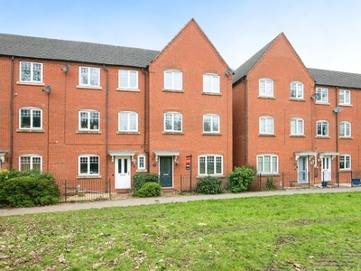 End terrace house for sale in Hedgerow Close, Redditch, Worcestershire B98