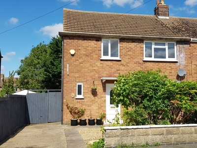 End terrace house to rent in Upper Queen Street, Rushden NN10