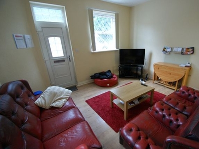 End terrace house to rent in Westfield Road, Hyde Park, Leeds LS3