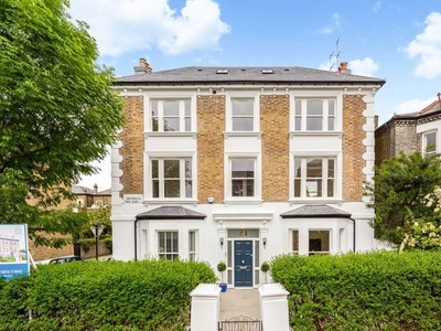 Flat for sale in Dartmouth Park Road, London NW5