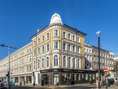 Flat for sale in Fulham Road, Chelsea, London SW10