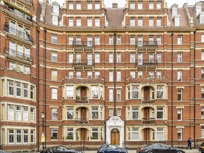 Flat for sale in Iverna Court, London W8