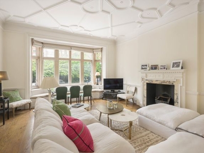 Flat for sale in Lennox Gardens, Knightsbridge, London SW1X