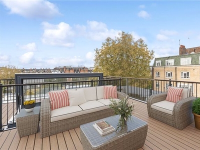 Flat for sale in Logan Place, London W8