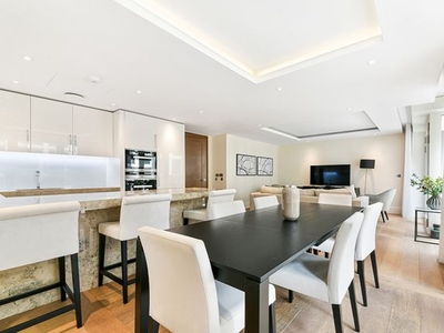 Flat for sale in Temple House, 190 The Strand, London WC2R