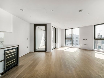 Flat for sale in West End Gate, London W2