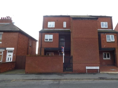 Flat to rent in Broughton Street, Beeston, Nottingham NG9