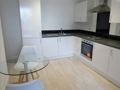 Flat to rent in Cross Street, Preston PR1