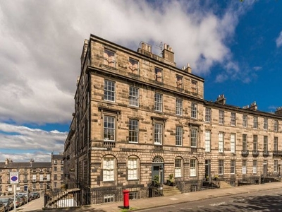 Flat to rent in Nelson Street, New Town, Edinburgh EH3