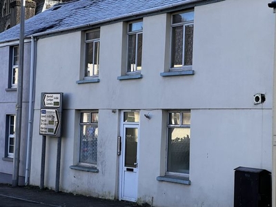 Flat to rent in Priory Street, Carmarthen, Carmarthenshire SA31