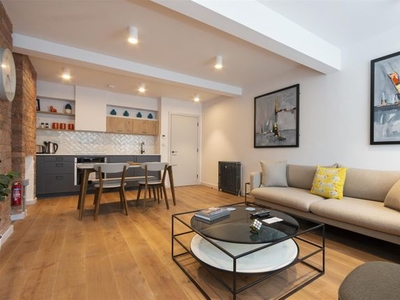 Flat to rent in The Clerkenwell Loft, Club Row, Shoreditch E1