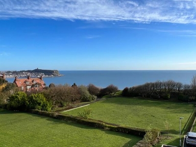 Flat to rent in The Lookout, Holbeck Hill, Scarborough YO11