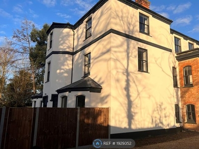 Flat to rent in The Old Yelverton Rectory, Norwich NR14