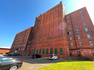 Flat to rent in Victoria Wharf, Grimsby DN31