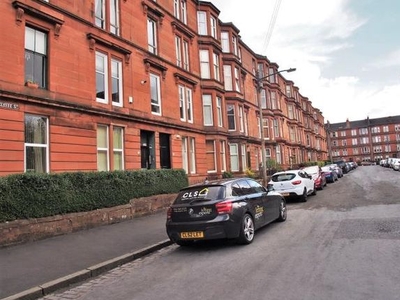 Flat to rent in Westclyffe Street, Shawlands, Glasgow G41