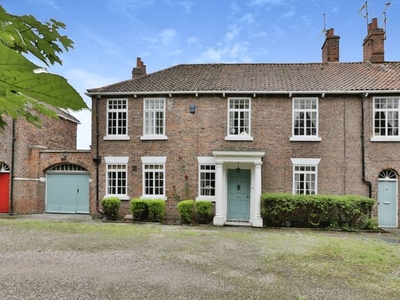 Link-detached house for sale in Cottingham Road, Hull HU5