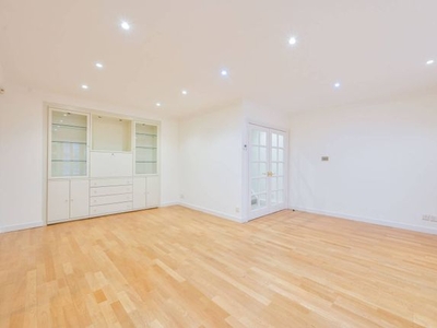 Mews house for sale in Canning Place Mews, Kensington, London W8