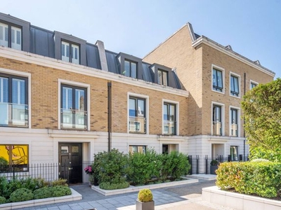 Mews house for sale in Rainsborough Square, Fulham Broadway, London SW6