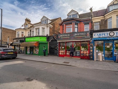 Property for sale in Cricklewood Lane, London NW2