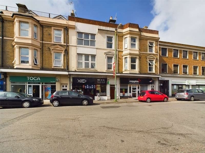 Property for Sale in Flat B, Lansdowne Road, Bournemouth, Bh1
