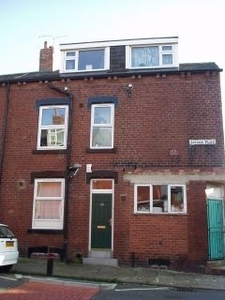 Property to rent in Autumn Place, Hyde Park, Leeds LS6