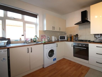 Property to rent in Loughborough Road, West Bridgford, Nottingham NG2