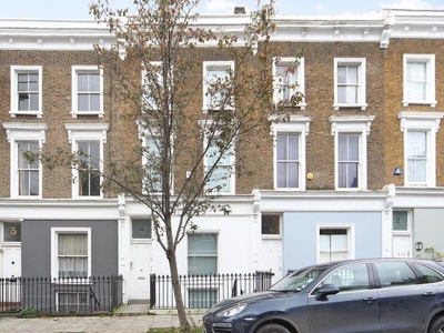 Property to rent in Sharpleshall Street, Primrose Hill NW1