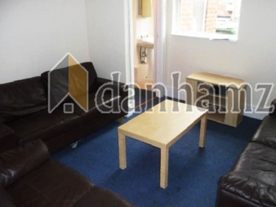Property to rent in Spring Grove View, Hyde Park, Leeds LS6