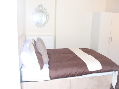 Room in a Shared House, Waterloo Road, WV1