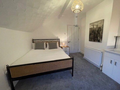 Room to rent in 157 Monks Road, Lincoln LN2