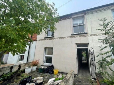 Room to rent in 6 Montague Terrace, Lincoln LN2