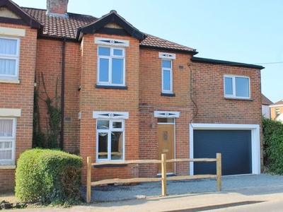 Semi-detached house to rent in Forest Road, Waltham Chase, Southampton SO32